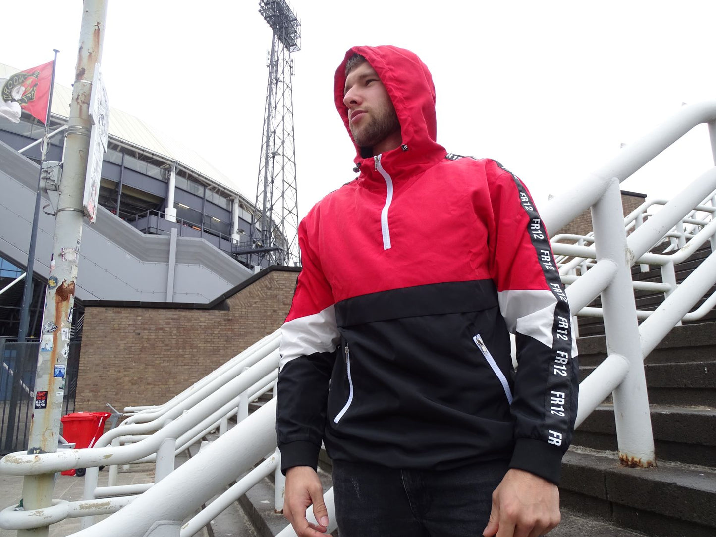 FR12 pullover jacket