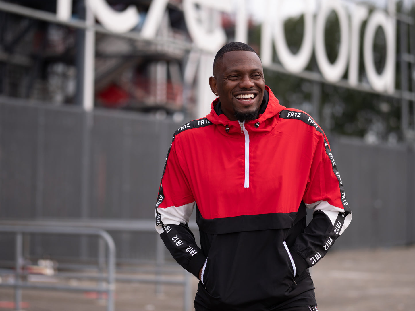 FR12 pullover jacket